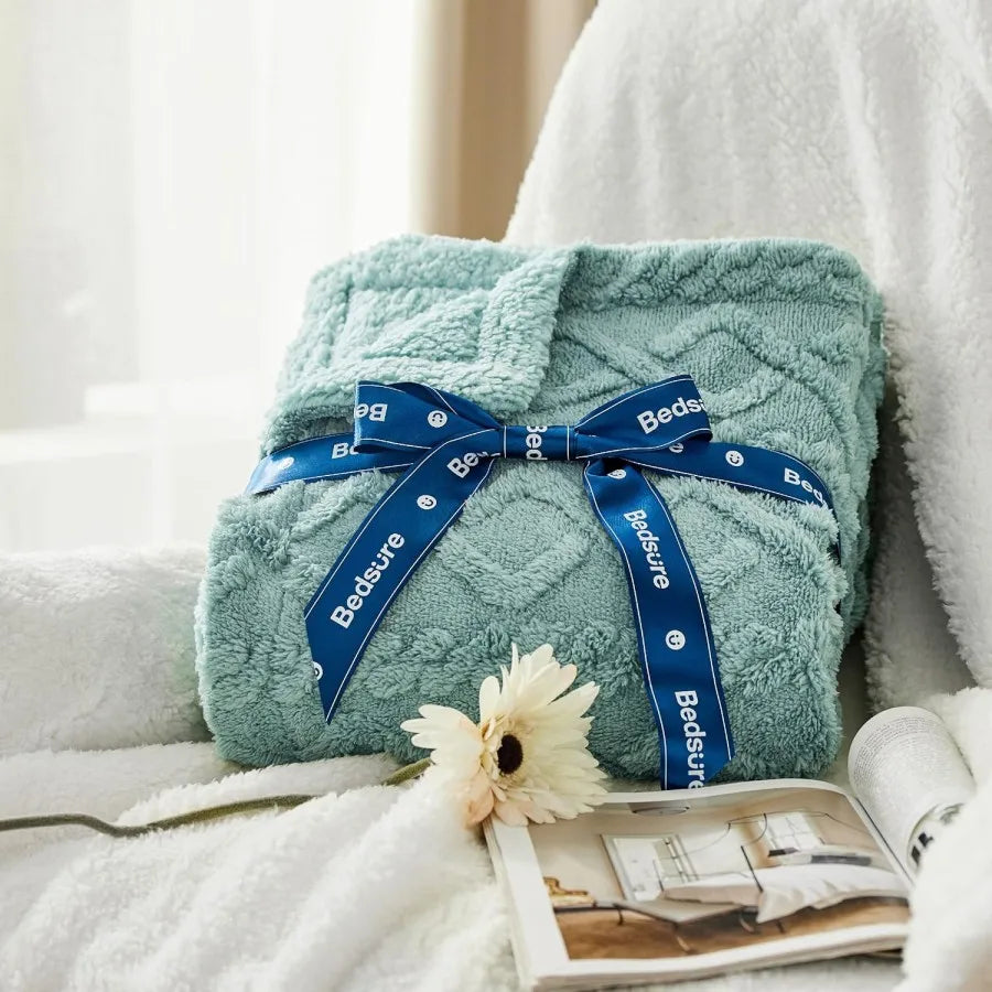 2025 New Style Tapestry Blanket Thick and Warm Taro Cotton Blanket Casual Blanket for Office Nap
