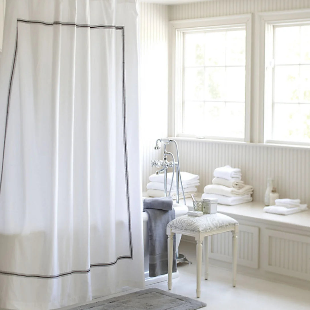 Embroidered Shower Curtain – Elegant Bathroom Decor, Waterproof Fabric for Bathtub and Shower Stall